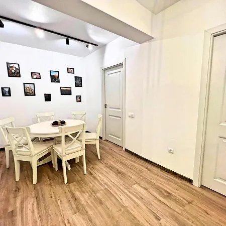 Apartment Peak