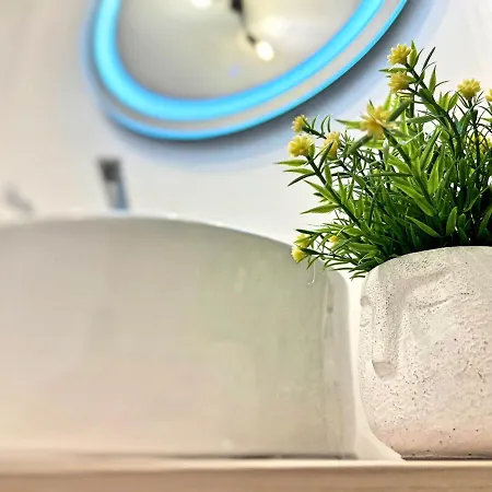 Apartment Peak